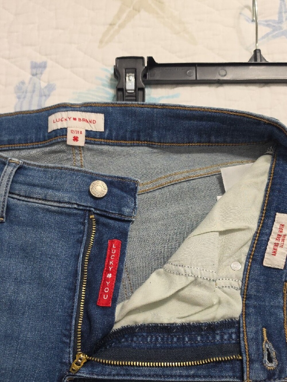 Lucky Brand Women's Medium Blue High-Rise Ankle JeanSize 12/31A - Picture 5 of 6